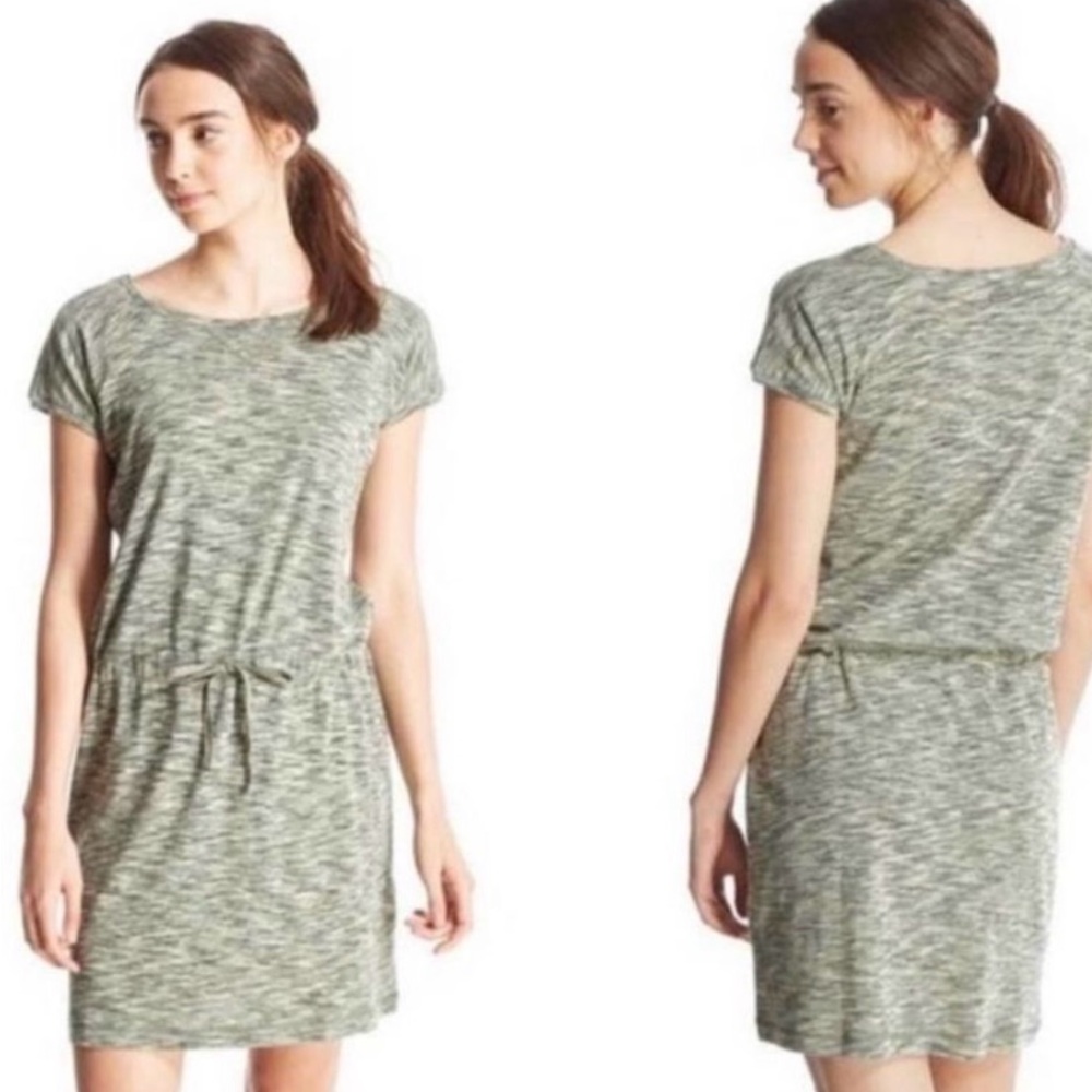 Columbia OuterSpaced Green Space Dye Tie Waist Shift Dress in size M